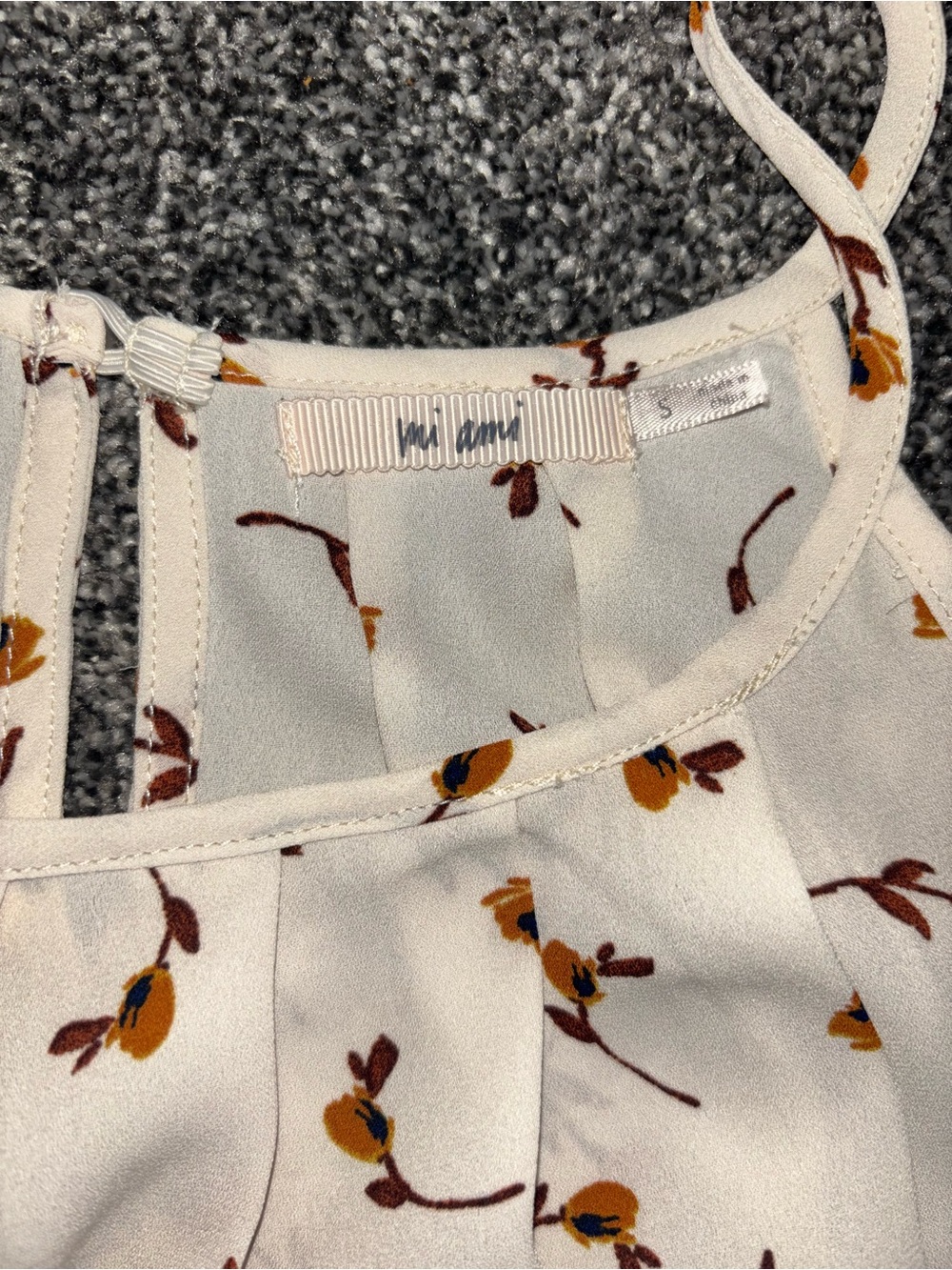mi ami Floral halter top~ women’s XL Floral Halter top cream  and Mustard -